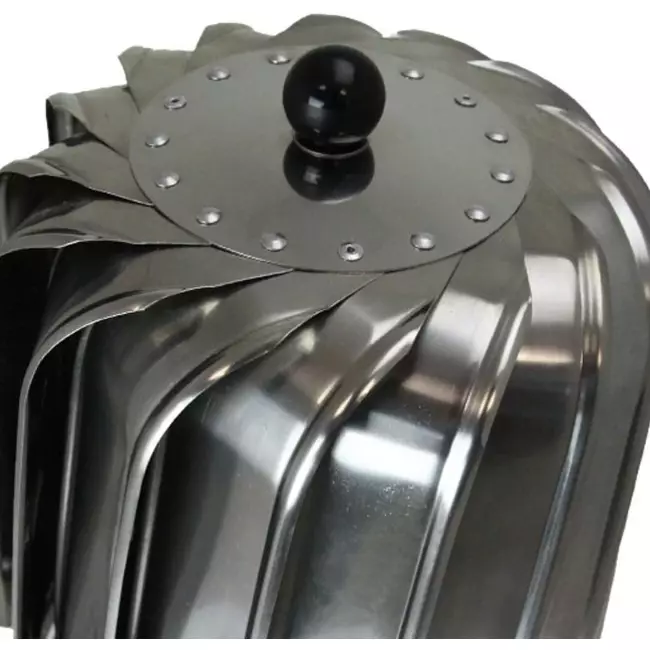 Napędzany wiatrem wentylator dachowy Cowl Oblong 150 mm ze stali nierdzewnej wraz z płytą dachową - 325 m3/h