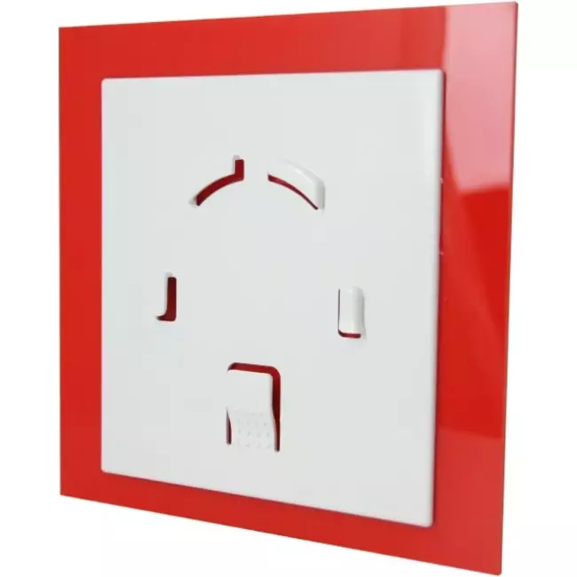 Air Roxy wyciągowy wentylator łazienkowy ze średnicą przyłącza 100 mm - panel przedni z czerwonego plastiku